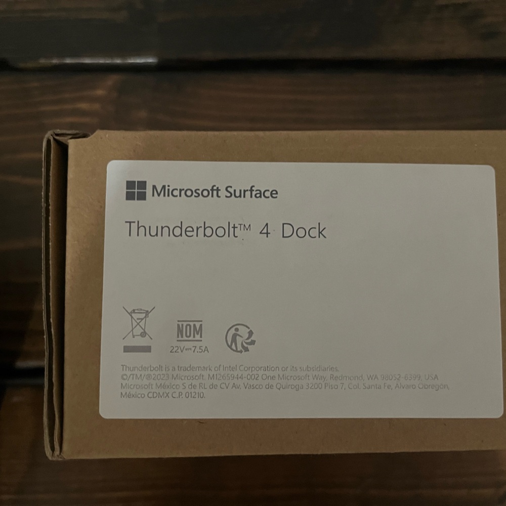 Microsoft Surface Thunderbolt 4 Dock